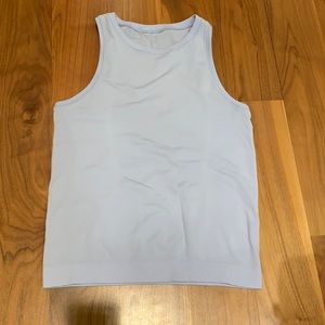 Lululemon lavender/light blue workout tank barely worn